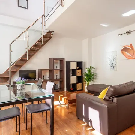 Lu&cia Duplex Center